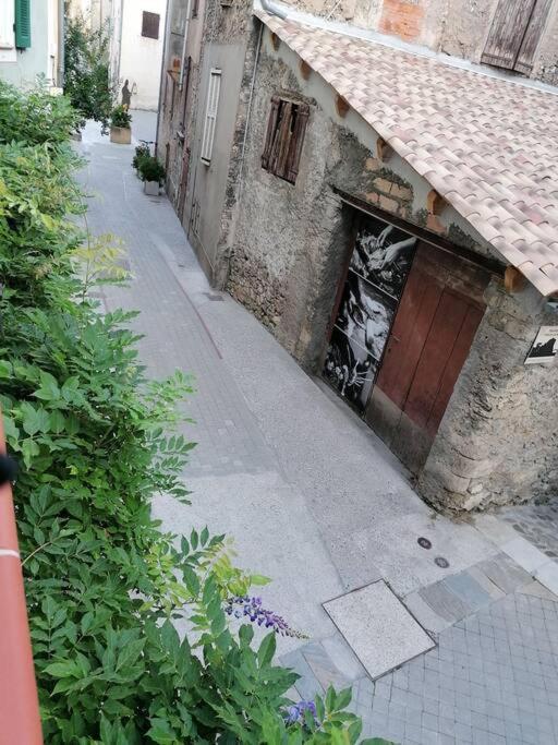 Agreable Maison De Village. กาสเตลลาน ภายนอก รูปภาพ
